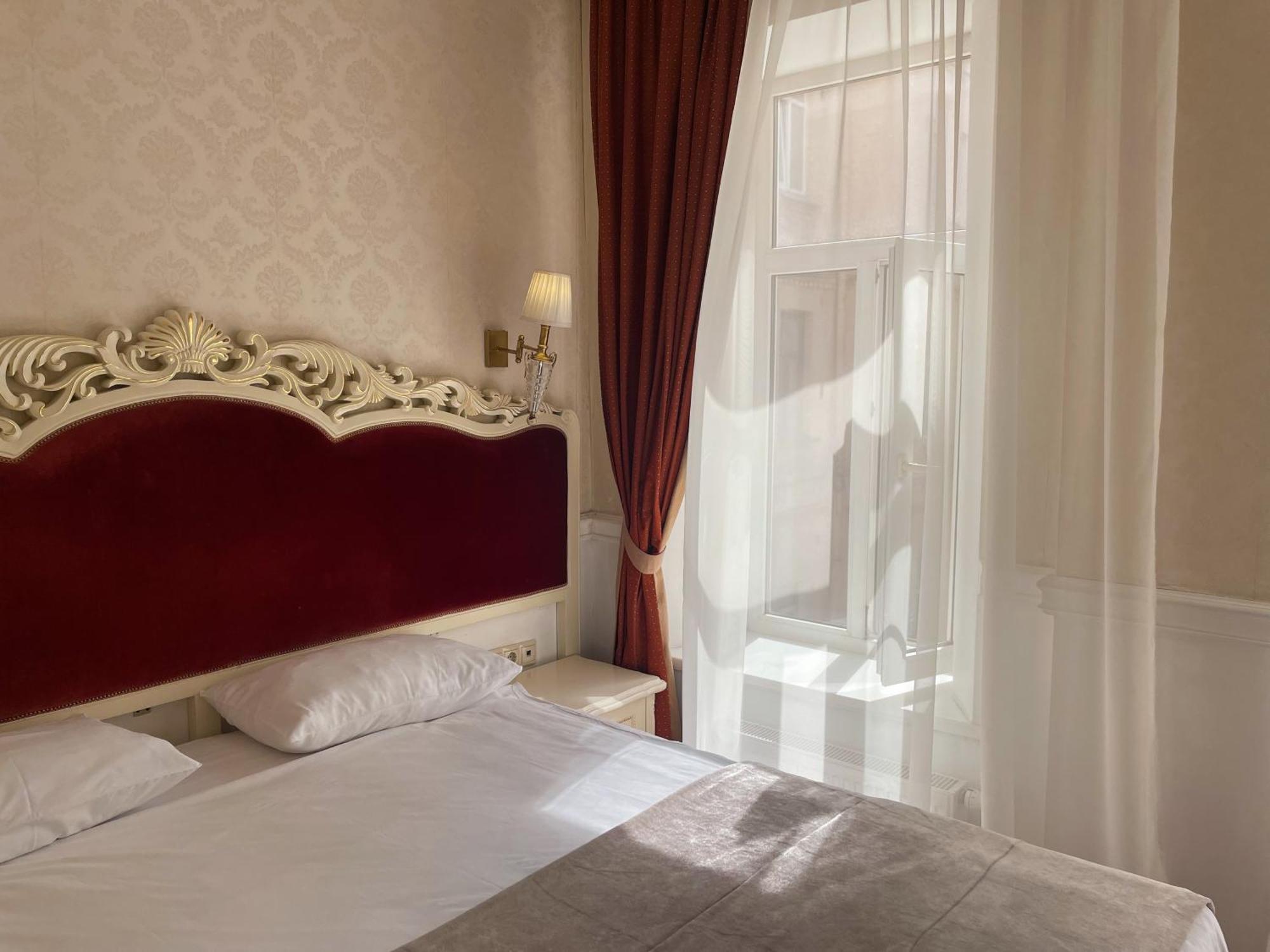 Royal Grand Hotel Kiev Habitación foto
