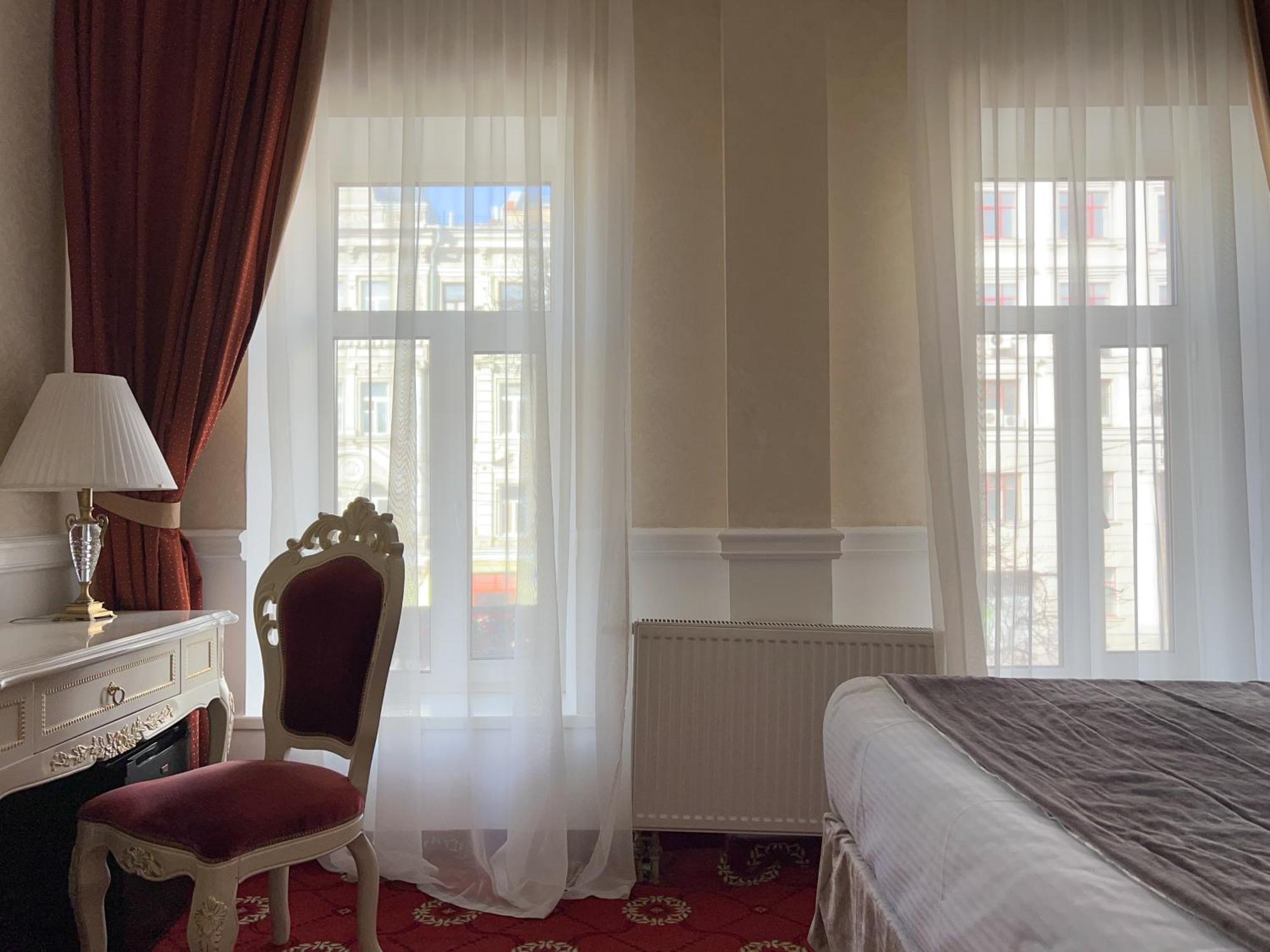 Royal Grand Hotel Kiev Habitación foto